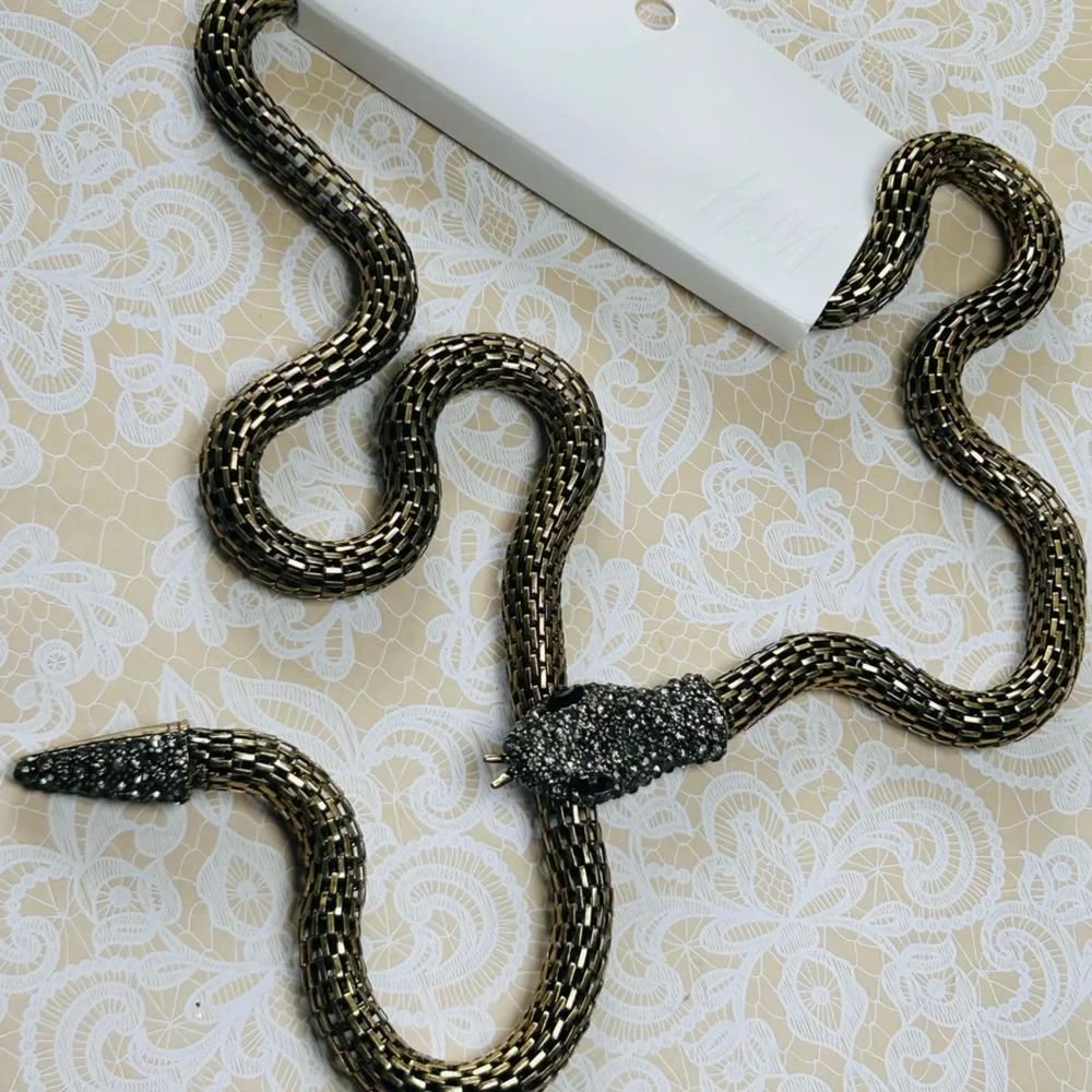 Sneck neckles hym bram ñame